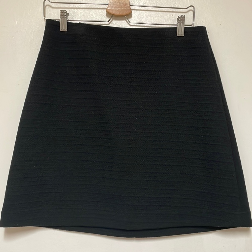 Ann Taylor black knit skirt